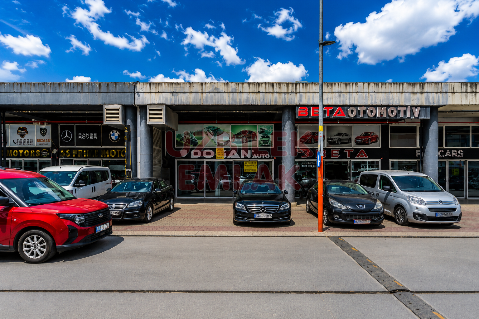 AUTOMALL GALERCİLER SİTESİNDE PRESTİJLİ KONUMDA SATILIK DÜKKAN