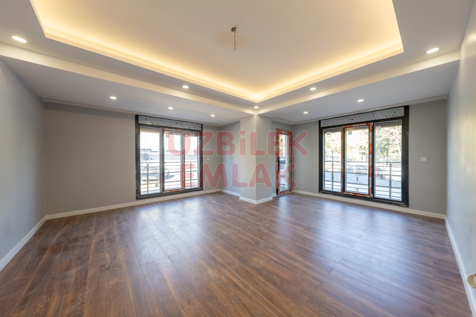 BAHÇELİEVLER İSKİ YAKINI BUTİK SİTEDE SIFIR 2+1 KİRALIK DAİRE