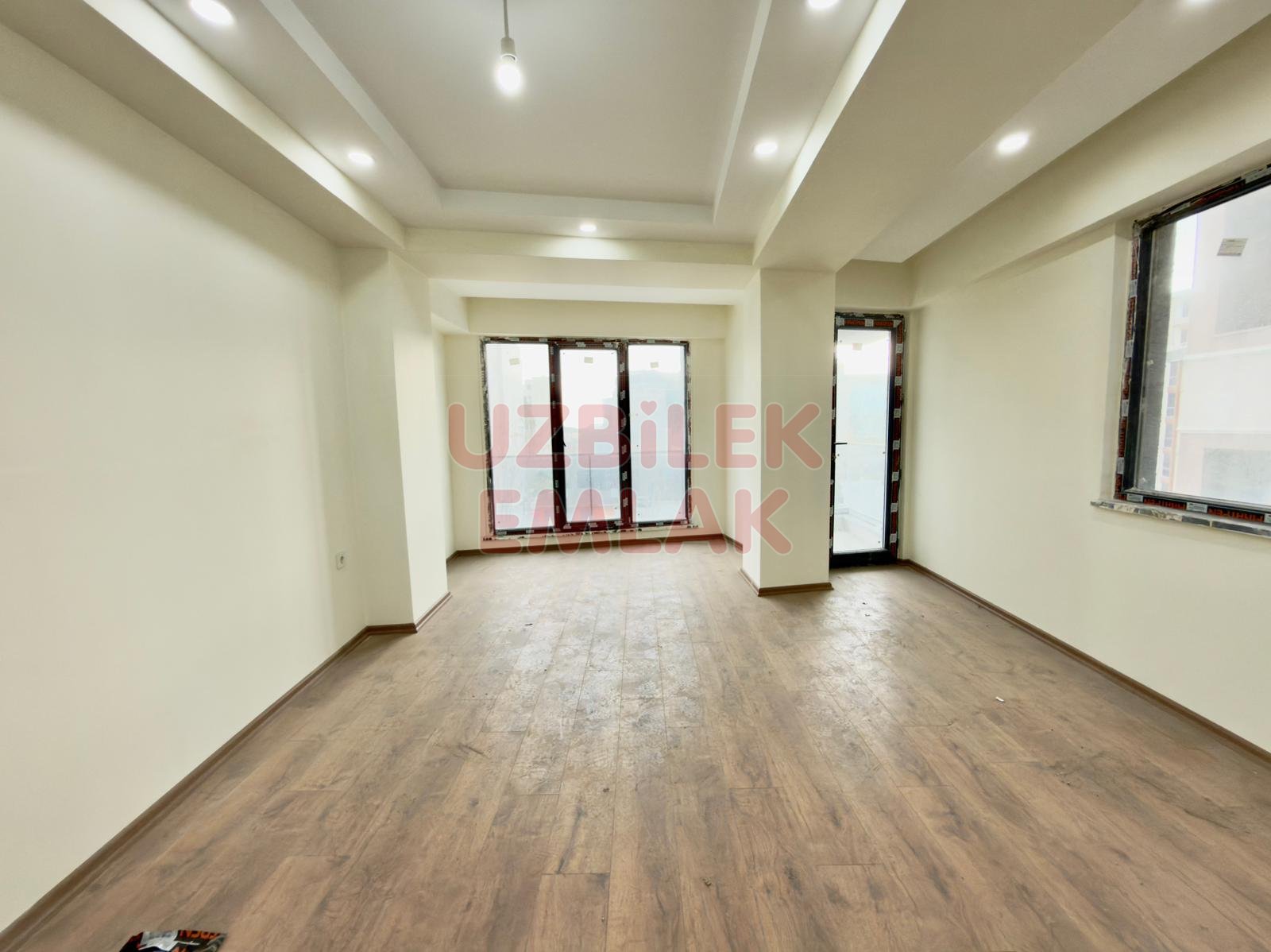 Sıfır Kiralık Daire, 2+1 Kombili 2.Kat Asansörlü 90 m2