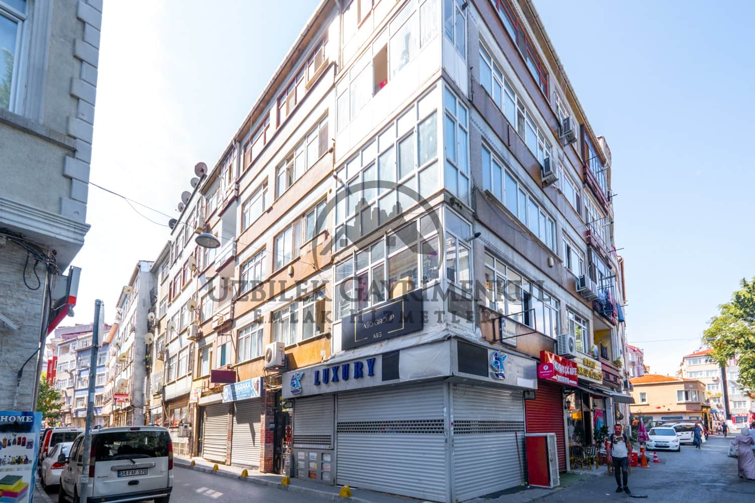 Aksaray Turgut Özal Millet Caddesi Civarı 2+1 Satılık Daire 