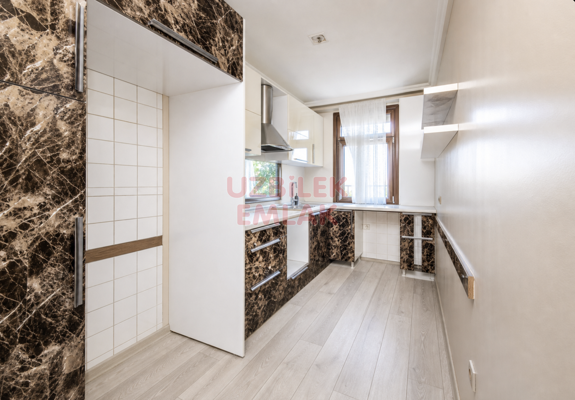 Adnan Kahveci Bulvarı Üzeri Kiralık 3+1 Daire 