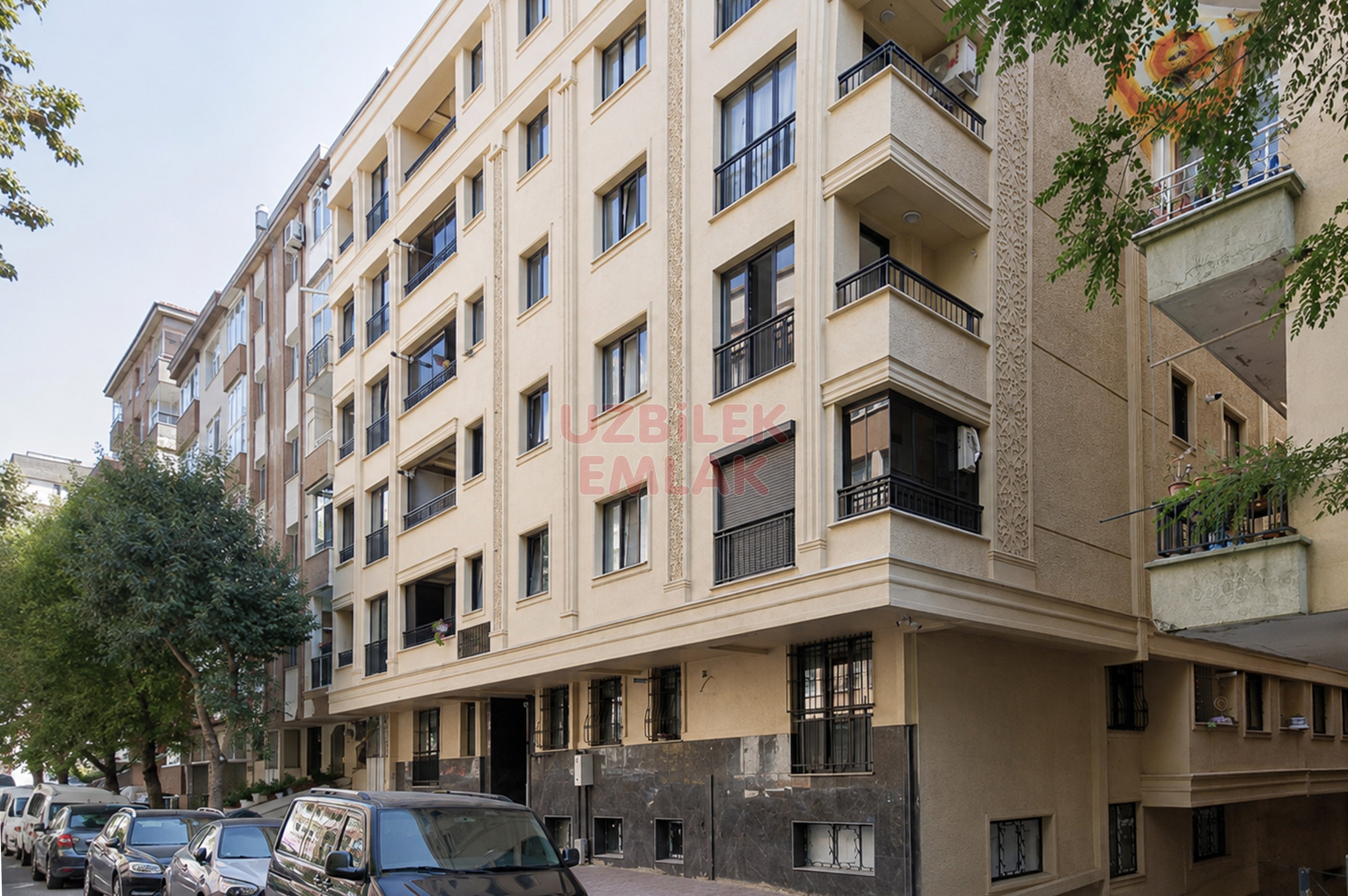 Bahçelievler Siyavuşpaşa Onur Market Civarı Yeni 3+1 Kapalı Garajlı 