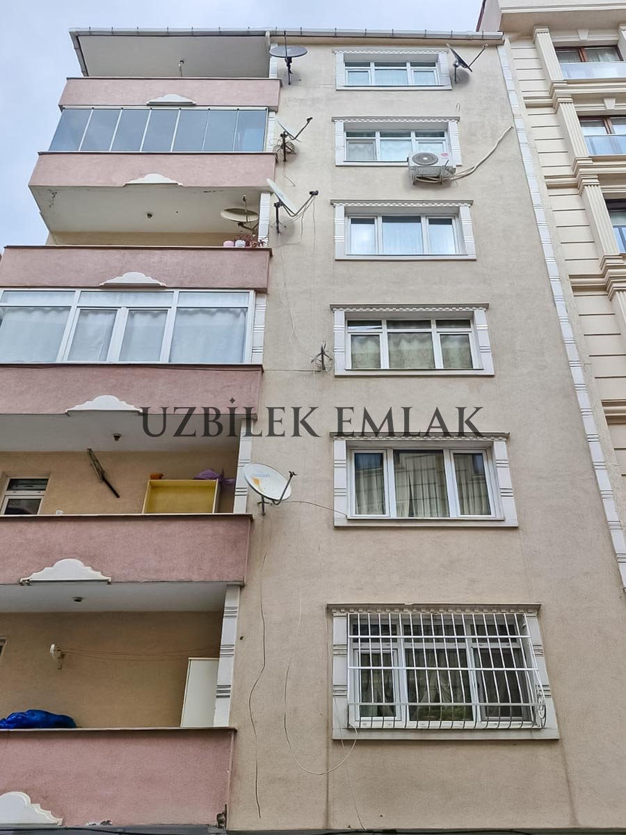 Bahçelievler Yayla Emek Caddesinde 2+1 Masrafsız Satılık Daire