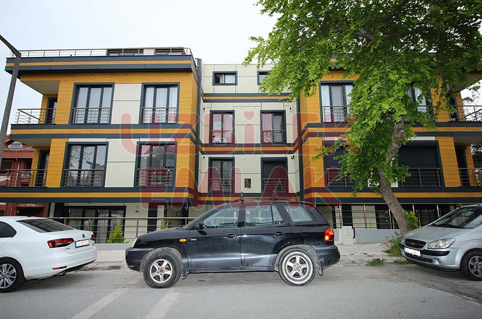 Florya Kiralık Daire, 3 Yıllık Binada 2+1 Kapalı Garajlı 105 m2 Masrafsız Şık Kiralık Daire