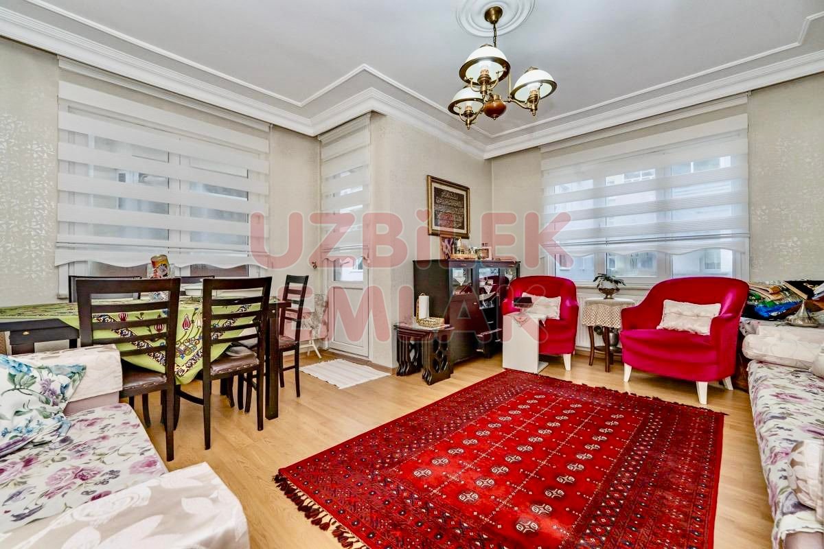 Bahçelievler Siyavuşpaşa Merkez'de Yatırmlık 3+1 Satılık Daire 