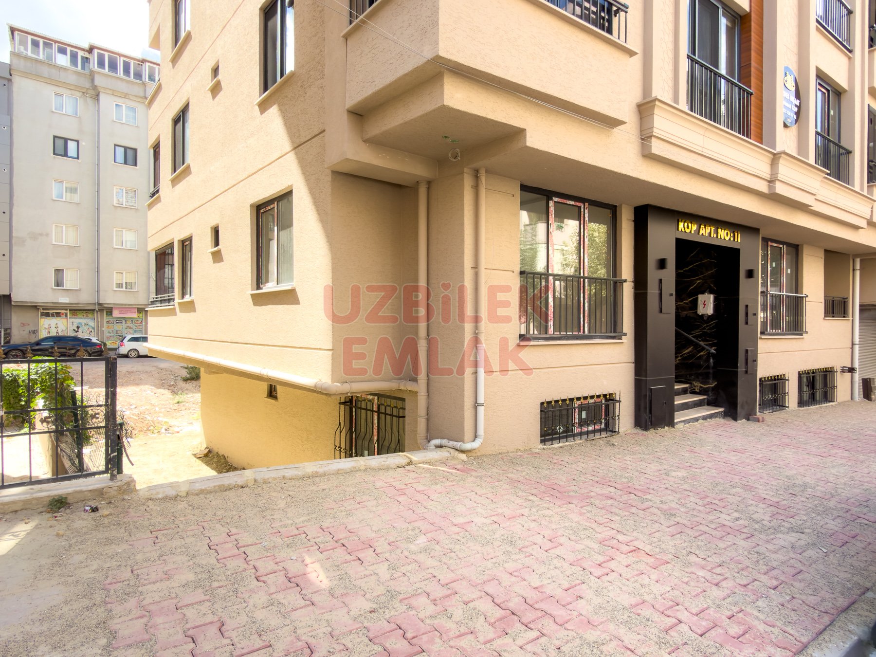Çamlık Caddesi Civarı Sıfır 2+1 Yüksek Giriş Katı Daire 