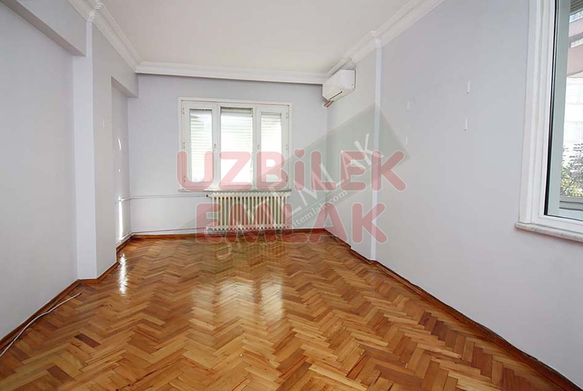 Bahçelievler Kiralık Daire, 2+1 Kaloriferli Asansörlü 3.Kat 85 m2