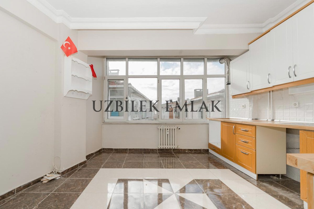 Çamlık Caddesi Civarı 4+1 Bakımlı Şık Dubleks Kiralık Daire 