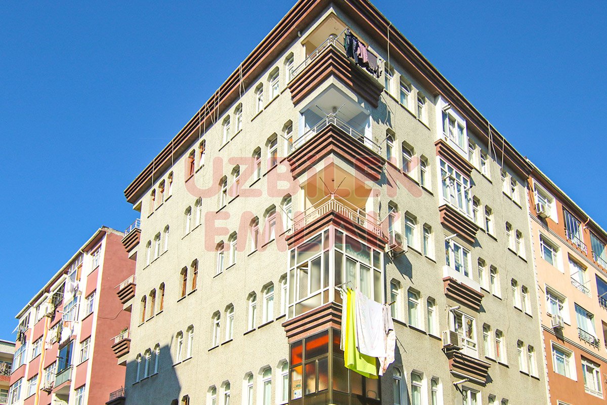 ULUBATLI HASAN CAMİİ CİVARI SATILIK 4.KAT 3+1 BAKIMLI DAİRE