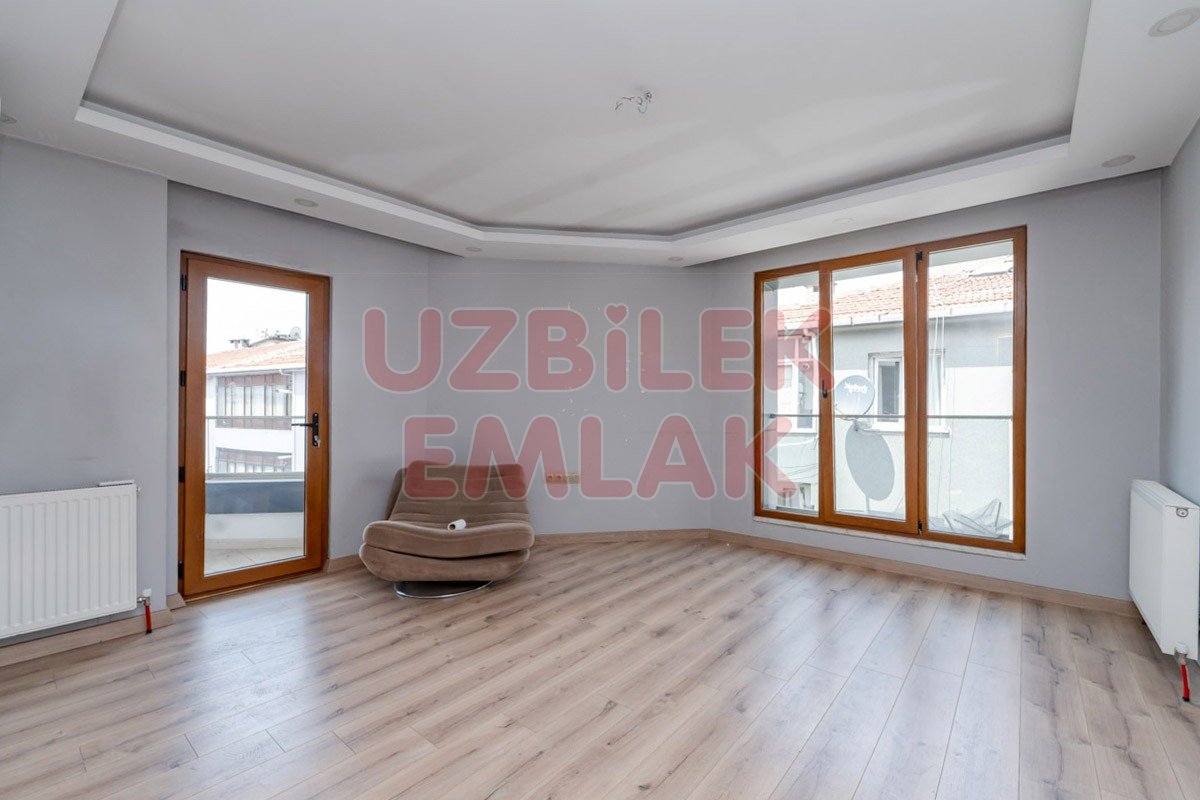 6 Yıllık Binada 4+1 Metro Metrobüse Yakın Şık Kiralık Dubleks Daire
